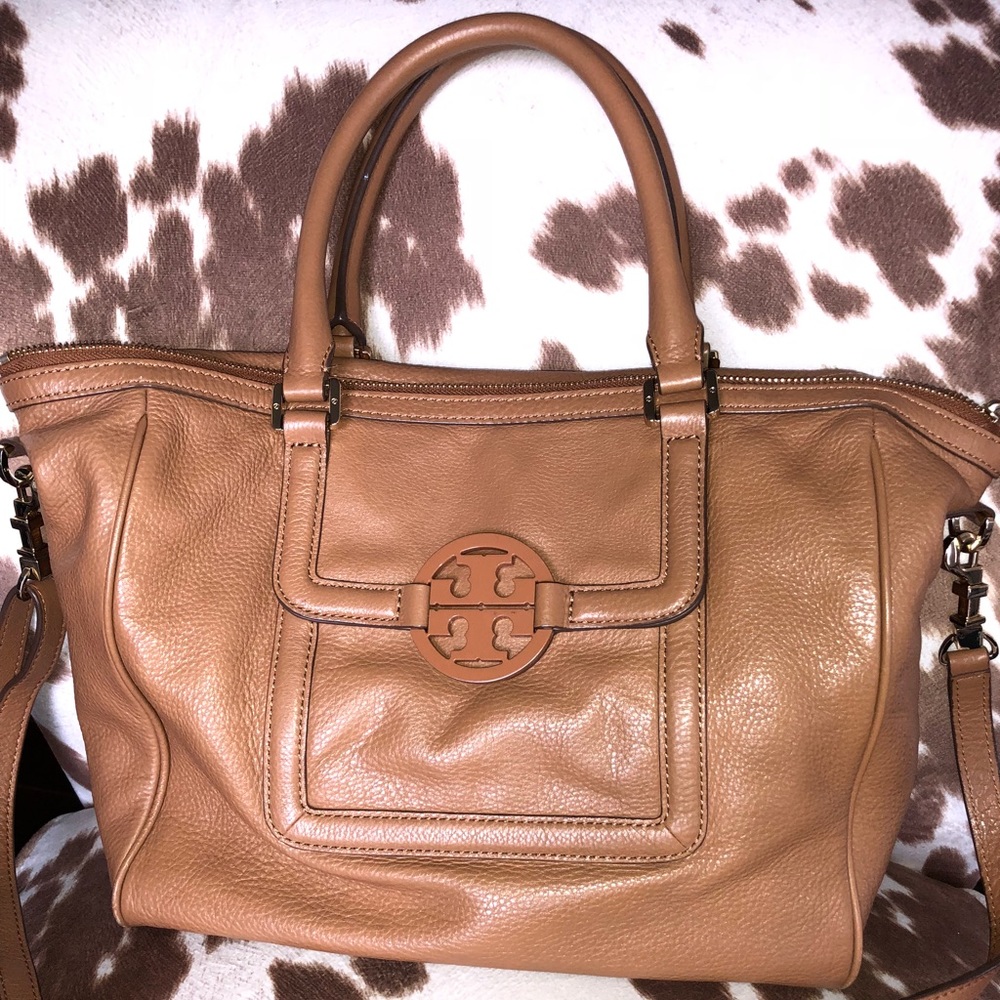 👜 TORY BURCH  Amanda Handbag